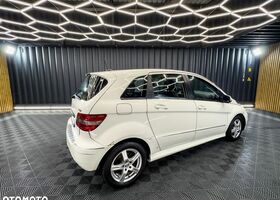Мерседес Б-класс 2010 в Европе на Automoto.ua Белый Мерседес Б-класс, объемом двигателя 1 л и пробегом 242 тыс. км за 2640 $, фото 5 на Automoto.ua