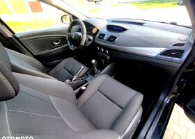 Рено Меган 2012 в Европе на Automoto.ua Черный Рено Меган, объемом двигателя 1 л и пробегом 182 тыс. км за 4359 $, фото 9 на Automoto.ua