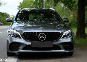 Мерседес Ц-Класс 2019 в Европе на Automoto.ua Серый Мерседес Ц-Класс, объемом двигателя 1 л и пробегом 150 тыс. км за 99900 $, фото 4 на Automoto.ua