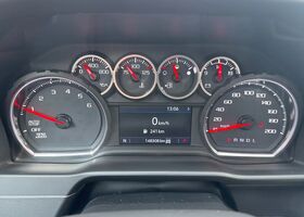 Шевроле Сильверадо 2021 в Европе на Automoto.ua Серый Шевроле Сильверадо, объемом двигателя 3 л и пробегом 148 тыс. км за 48792 $, фото 9 на Automoto.ua