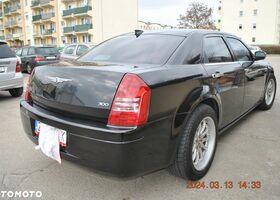 Крайслер 300C, объемом двигателя 5.65 л и пробегом 46 тыс. км за 6371 $, фото 3 на Automoto.ua