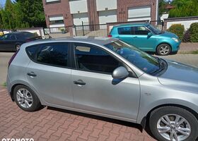 Хендай i30, объемом двигателя 1.4 л и пробегом 147 тыс. км за 4860 $, фото 3 на Automoto.ua