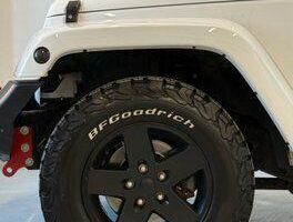 Джип Вранглер 2012 в Европе на Automoto.ua Белый Джип Вранглер, объемом двигателя 2.78 л и пробегом 172 тыс. км за 27290 $, фото 2 на Automoto.ua