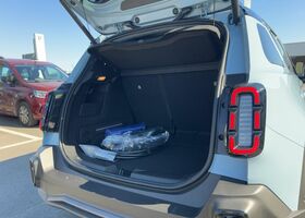 Рено R 4 2025 в Европе на Automoto.ua Синий Рено R 4, объемом двигателя 0 л и пробегом 195 тыс. км за 40845 $, фото 12 на Automoto.ua