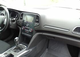 Рено Меган 2019 у Європі на Automoto.ua Рено Меган, об'ємом двигуна 1 л та пробігом 45 тис. км за 13051 $, фото 12 на Automoto.ua