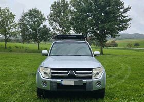 Мицубиси Паджеро 2007 в Европе на Automoto.ua Серый Мицубиси Паджеро, объемом двигателя 0 л и пробегом 279 тыс. км за 13900 $, фото 1 на Automoto.ua