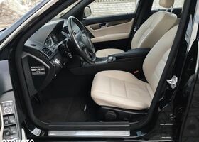 Мерседес Ц-Класс 2008 в Европе на Automoto.ua Черный Мерседес Ц-Класс, объемом двигателя 1 л и пробегом 227 тыс. км за 28500 $, фото 14 на Automoto.ua