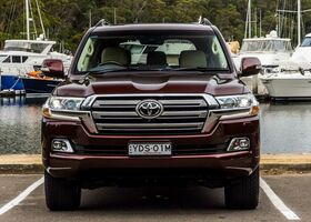 Toyota Land Cruiser 2017 на тест-драйве, фото 3