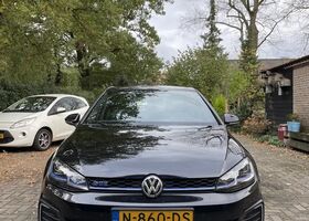 Фольксваген Гольф 2017 у Європі на Automoto.ua Чорний Фольксваген Гольф, об'ємом двигуна 1.4 л та пробігом 113 тис. км за 21920 $, фото 1 на Automoto.ua