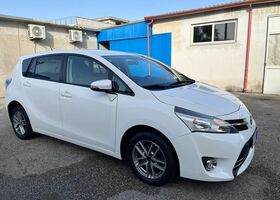 Тойота Версо 2015 в Европе на Automoto.ua Белый Тойота Версо, объемом двигателя 0 л и пробегом 140 тыс. км за 10307 $, фото 1 на Automoto.ua