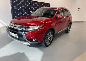 Міцубісі Аутлендер 2018 у Європі на Automoto.ua Червоний Міцубісі Аутлендер, об'ємом двигуна 2 л та пробігом 137 тис. км за 15104 $, фото 1 на Automoto.ua