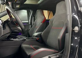 Фольксваген Гольф ГТИ 2022 в Европе на Automoto.ua Черный Фольксваген Гольф ГТИ, объемом двигателя 1.98 л и пробегом 59 тыс. км за 45487 $, фото 14 на Automoto.ua