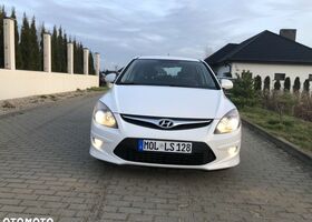 Хендай i30, об'ємом двигуна 1.4 л та пробігом 183 тис. км за 4082 $, фото 10 на Automoto.ua