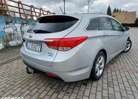 Хендай и40, объемом двигателя 1.69 л и пробегом 266 тыс. км за 7106 $, фото 3 на Automoto.ua