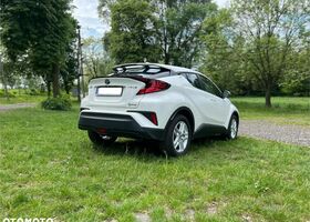 Тойота C-HR, об'ємом двигуна 1.8 л та пробігом 17 тис. км за 22419 $, фото 2 на Automoto.ua