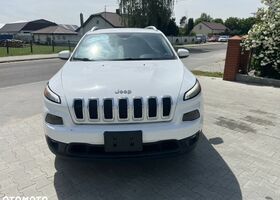 Джип Cherokee, об'ємом двигуна 3.24 л та пробігом 112 тис. км за 12937 $, фото 4 на Automoto.ua