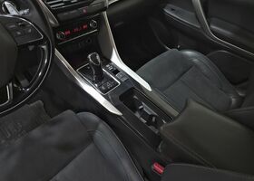 Міцубісі Eclipse Cross 2022 у Європі на Automoto.ua Білий Міцубісі Eclipse Cross, об'ємом двигуна 2.36 л та пробігом 62 тис. км за 25195 $, фото 27 на Automoto.ua