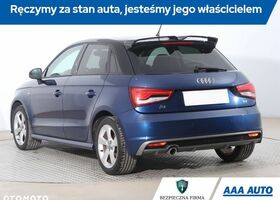 Ауді A1, об'ємом двигуна 1.6 л та пробігом 122 тис. км за 9719 $, фото 4 на Automoto.ua