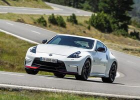 Nissan 370 Z 2016 на тест-драйве, фото 2