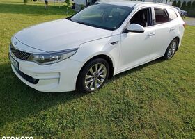 Киа Оптима, объемом двигателя 1.69 л и пробегом 212 тыс. км за 9935 $, фото 22 на Automoto.ua