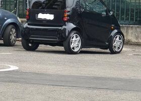 Чорний Смарт Fortwo, об'ємом двигуна 0.6 л та пробігом 150 тис. км за 3014 $, фото 2 на Automoto.ua