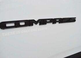 Білий Джип Compass, об'ємом двигуна 1.33 л та пробігом 10 тис. км за 39763 $, фото 12 на Automoto.ua
