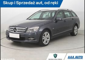 Мерседес Ц-Класс 2008 в Европе на Automoto.ua Черный Мерседес Ц-Класс, объемом двигателя 1 л и пробегом 212 тыс. км за 6538 $, фото 1 на Automoto.ua
