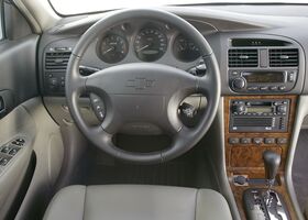 Шевроле Еванда, Седан 2004 - 2006 2.0 i 16V AT (131 Hp)