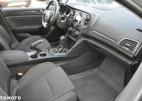 Рено Меган 2018 у Європі на Automoto.ua Сірий Рено Меган, об'ємом двигуна 1 л та пробігом 218 тис. км за 8548 $, фото 19 на Automoto.ua