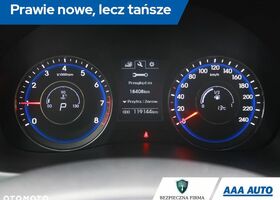 Хендай и40, объемом двигателя 2 л и пробегом 119 тыс. км за 13607 $, фото 11 на Automoto.ua