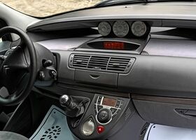 Ситроен С8, объемом двигателя 2 л и пробегом 215 тыс. км за 3671 $, фото 13 на Automoto.ua