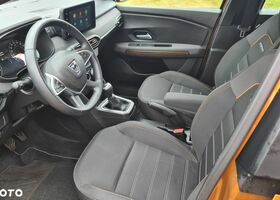 Дачия Sandero StepWay, объемом двигателя 1 л и пробегом 19 тыс. км за 12937 $, фото 6 на Automoto.ua