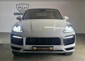 Бежевий Порше Cayenne, об'ємом двигуна 3 л та пробігом 5 тис. км за 123815 $, фото 1 на Automoto.ua