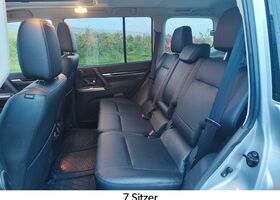 Мицубиси Паджеро 2015 в Европе на Automoto.ua Серебряный Мицубиси Паджеро, объемом двигателя 3.2 л и пробегом 100 тыс. км за 29990 $, фото 14 на Automoto.ua