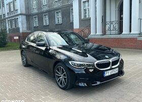 БМВ 3 Серия, объемом двигателя 2 л и пробегом 23 тыс. км за 28920 $, фото 3 на Automoto.ua