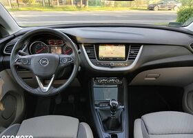 Опель Grandland X, об'ємом двигуна 1.2 л та пробігом 98 тис. км за 14665 $, фото 10 на Automoto.ua