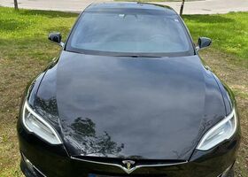 Чорний Тесла Модель С, об'ємом двигуна 0 л та пробігом 162 тис. км за 40860 $, фото 1 на Automoto.ua