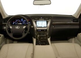 Лексус ЛС, Седан 2012 - н.в. IV  460 AWD (370 Hp)
