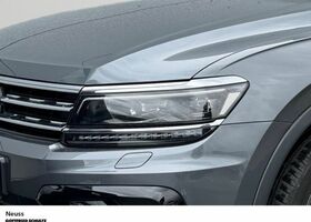 Серый Фольксваген Tiguan Allspace, объемом двигателя 1.97 л и пробегом 63 тыс. км за 38644 $, фото 3 на Automoto.ua