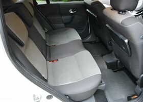 Рено Модус 2009 в Европе на Automoto.ua Белый Рено Модус, объемом двигателя 1 л и пробегом 171 тыс. км за 12800 $, фото 19 на Automoto.ua