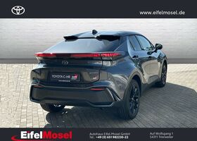 Тойота C-HR 2025 у Європі на Automoto.ua Тойота C-HR, об'ємом двигуна 1.99 л та пробігом 7 тис. км за 42960 $, фото 3 на Automoto.ua