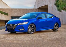 Nissan Sentra 2020 левый борт Вид седана Nissan Sentra 2020 сбоку