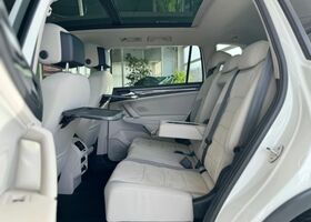 Белый Фольксваген Tiguan Allspace, объемом двигателя 1.97 л и пробегом 85 тыс. км за 30227 $, фото 14 на Automoto.ua