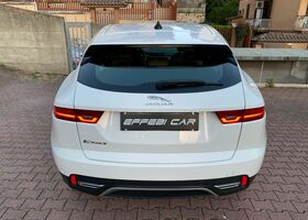 Белый Ягуар E-Pace, объемом двигателя 1.5 л и пробегом 29 тыс. км за 41828 $, фото 5 на Automoto.ua