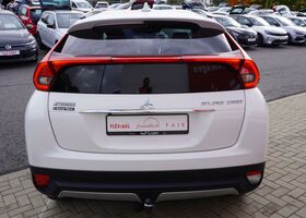 Мицубиси Eclipse Cross 2019 в Европе на Automoto.ua Мицубиси Eclipse Cross, объемом двигателя 1.5 л и пробегом 43 тыс. км за 17990 $, фото 3 на Automoto.ua