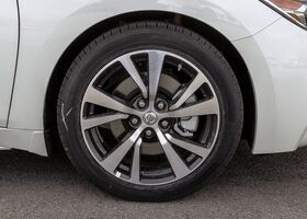 Nissan Maxima 2017 на тест-драйве, фото 4