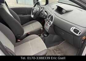 Рено Модус 2008 у Європі на Automoto.ua Срібний Рено Модус, об'ємом двигуна 1.6 л та пробігом 80 тис. км за 1751 $, фото 8 на Automoto.ua