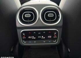 Мерседес Ц-Клас 2025 у Європі на Automoto.ua Сірий Мерседес Ц-Клас, об'ємом двигуна 1 л та пробігом 5 тис. км за 73463 $, фото 21 на Automoto.ua