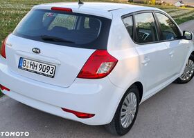 Киа Сид, объемом двигателя 1.4 л и пробегом 157 тыс. км за 4514 $, фото 7 на Automoto.ua