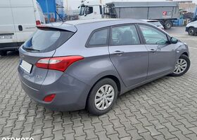 Хендай i30, объемом двигателя 1.58 л и пробегом 313 тыс. км за 5162 $, фото 4 на Automoto.ua